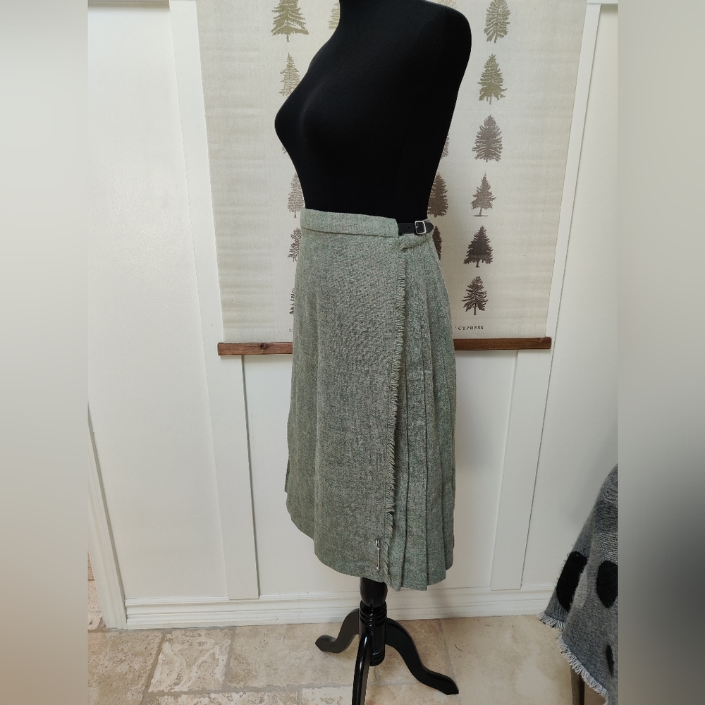 Vintage Green Wool Kilt Skirt Edinburgh Woollen Mill Pleated Wrap - 4 - Picture 4 of 10